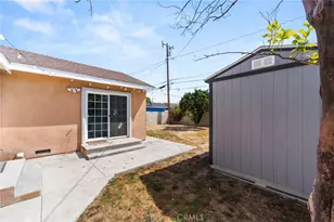 2211 Oak St, Santa Ana, CA 92707 - Photo 25