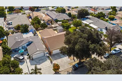 2211 Oak Street, Santa Ana, CA 92707 - Photo 27