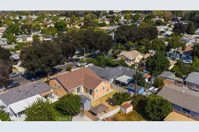 2211 Oak Street, Santa Ana, CA 92707 - Photo 31
