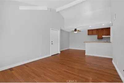 8801 Independence, Canoga Park, CA 91304 - Photo 3