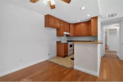 8801 Independence, Canoga Park, CA 91304 - Photo 11