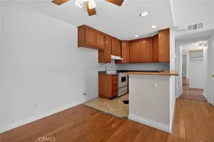 8801 Independence, Canoga Park, CA 91304 - Photo 11