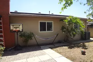 9116 Amber Ct, Fontana, CA 92335 - Photo 19