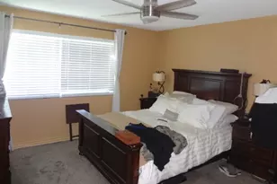 9116 Amber Ct, Fontana, CA 92335 - Photo 17