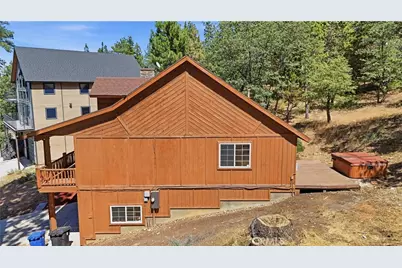 1371 La Crescenta, Big Bear City, CA 92314 - Photo 39
