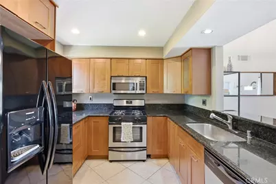 384 Redondo #401, Long Beach, CA 90814 - Photo 13