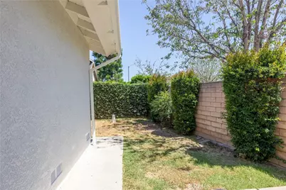 10621 Semora, Cerritos, CA 90703 - Photo 49