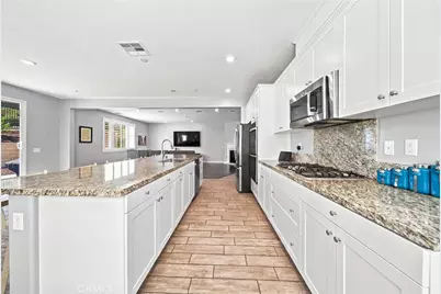 26165 Plumcot Drive, Corona, CA 92883 - Photo 9