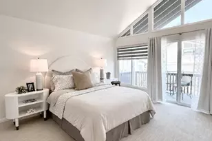 10230 Autumn Leaf, Los Angeles, CA 90077 - Photo 25