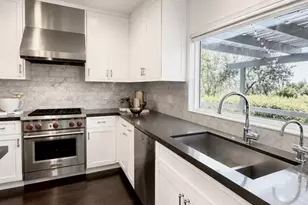 10230 Autumn Leaf, Los Angeles, CA 90077 - Photo 17
