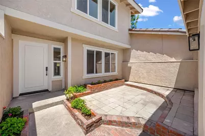 307 Aqueduct Court, Placentia, CA 92870 - Photo 3