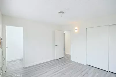 15261 Columbia, Huntington Beach, CA 92647 - Photo 11
