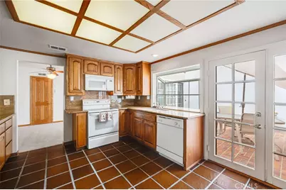 7051 Island Village Drive, Long Beach, CA 90803 - Photo 11