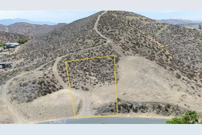 313 Hampshire Drive, Menifee, CA 92587 - Photo 3