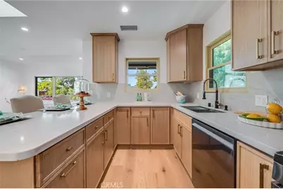 3511 Rose Avenue, Long Beach, CA 90807 - Photo 9