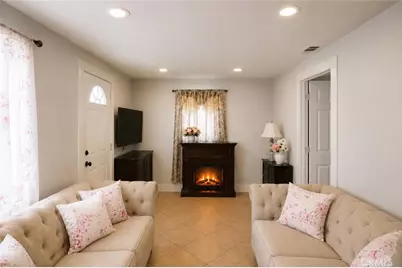 117 E Sycamore, Anaheim, CA 92805 - Photo 17
