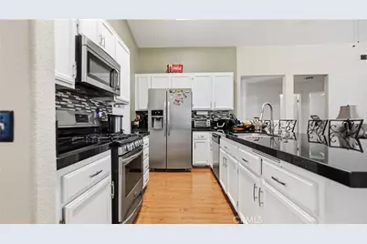 14405 Cedar, Hesperia, CA 92344 - Photo 7