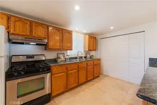 3172 W Coolidge, Anaheim, CA 92801 - Photo 9