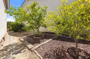 6923 E Shorecrest Dr, Anaheim Hills, CA 92807 - Photo 23