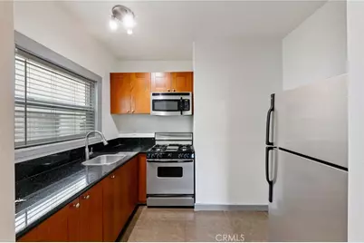 235 Linden, Long Beach, CA 90802 - Photo 15