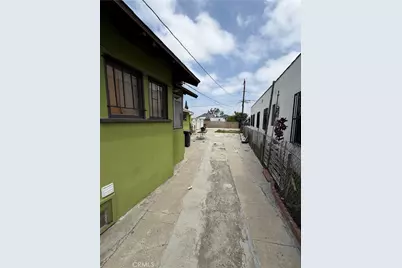 1331 W 92nd, Los Angeles, CA 90044 - Photo 11
