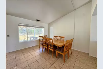14351 Via Roca, Victorville, CA 92392 - Photo 5