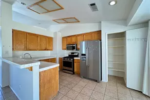 14351 Via Roca, Victorville, CA 92392 - Photo 9