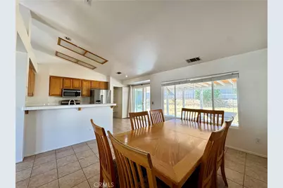 14351 Via Roca, Victorville, CA 92392 - Photo 7