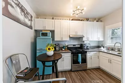 445 E 3rd, Long Beach, CA 90802 - Photo 17