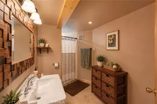 272 Manzanita Dr, Green Valley Lake, CA 92341 - Photo 13