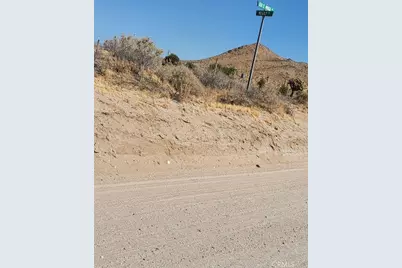 255 W Avenue N, Palmdale, CA 93551 - Photo 1