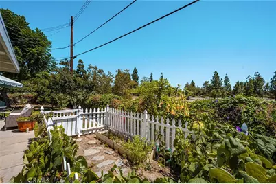 1136 E Rosewood Ave, Orange, CA 92866 - Photo 31