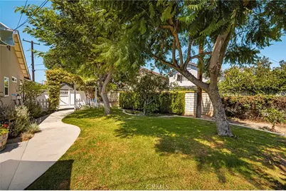 1136 E Rosewood Ave, Orange, CA 92866 - Photo 25