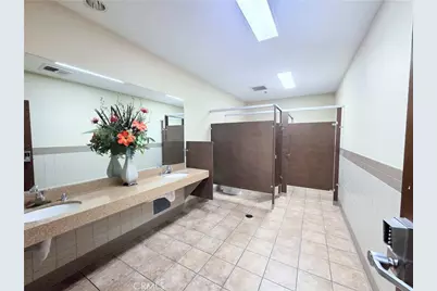 19112 Gridley, Cerritos, CA 90703 - Photo 7