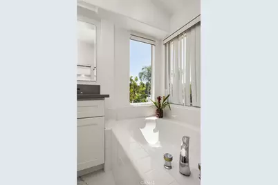 8610 E Silver Ridge, Anaheim Hills, CA 92808 - Photo 39