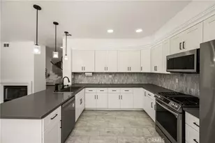 8610 E Silver Ridge, Anaheim Hills, CA 92808 - Photo 23