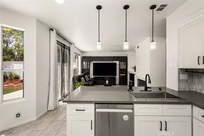 8610 E Silver Ridge, Anaheim Hills, CA 92808 - Photo 25