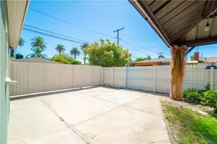 2746 Easy, Long Beach, CA 90810 - Photo 31