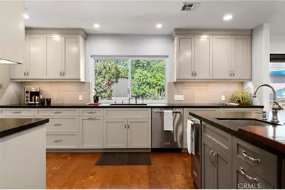 5581 E Lonna Linda Drive, Long Beach, CA 90815 - Photo 13