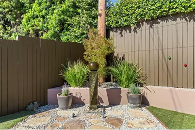 5581 E Lonna Linda Drive, Long Beach, CA 90815 - Photo 35