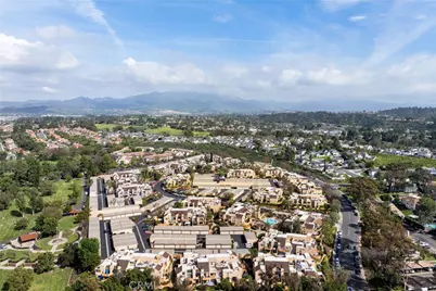 25712 Le Parc #41, Lake Forest, CA 92630 - Photo 3