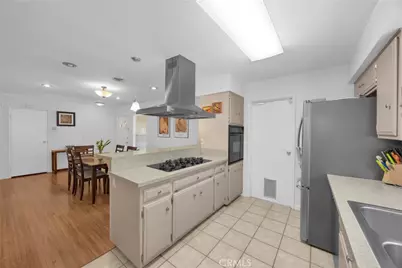 9692 Salisbury, Cypress, CA 90630 - Photo 17