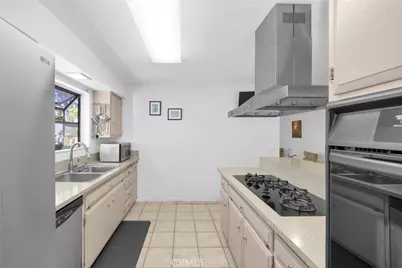 9692 Salisbury, Cypress, CA 90630 - Photo 15
