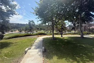 16 Bower Ln, Ladera Ranch, CA 92694 - Photo 7