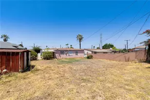 2904 W Caldwell St, Compton, CA 90220 - Photo 25
