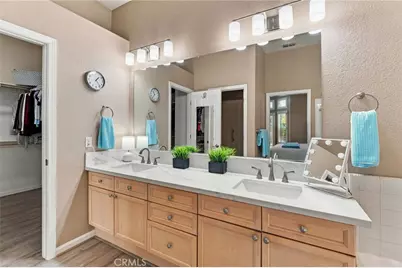 9666 Clipper Cove, Elk Grove, CA 95758 - Photo 19