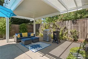 9666 Clipper Cove, Elk Grove, CA 95758 - Photo 29