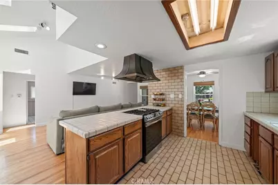 941 E Ridgewood, Long Beach, CA 90807 - Photo 11