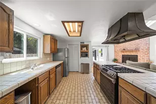 941 E Ridgewood, Long Beach, CA 90807 - Photo 7