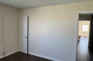 1041 W Reeve St, Compton, CA 90220 - Photo 13
